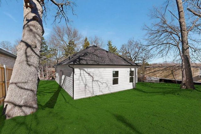 616 E Shepherd Street, Denison, TX 75021