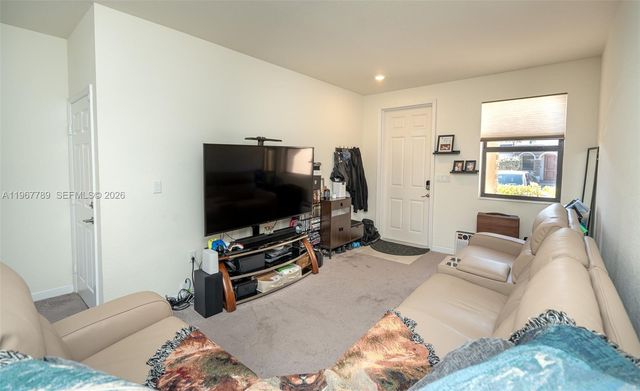 11453 SW 251st St, Homestead, FL 33032