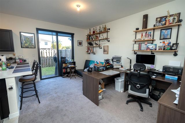 11453 SW 251st St, Homestead, FL 33032