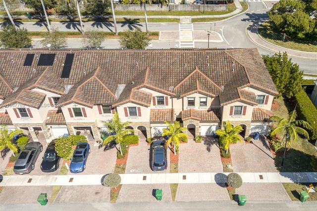 11453 SW 251st St, Homestead, FL 33032