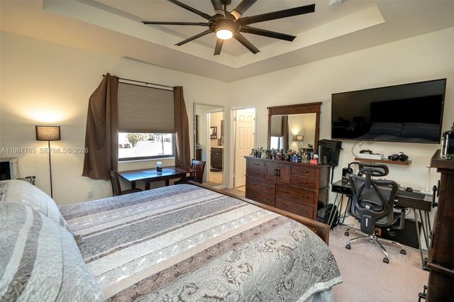 11453 SW 251st St, Homestead, FL 33032