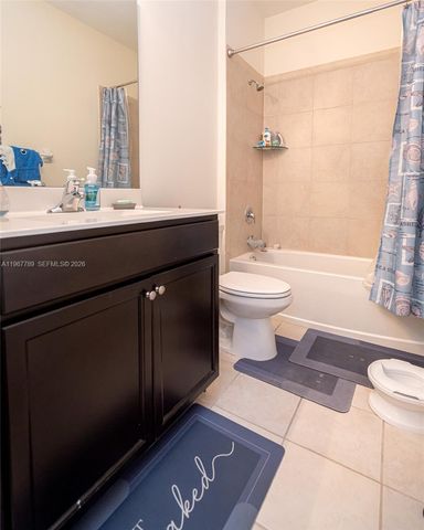 11453 SW 251st St, Homestead, FL 33032