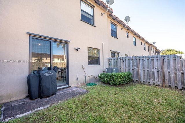 11453 SW 251st St, Homestead, FL 33032