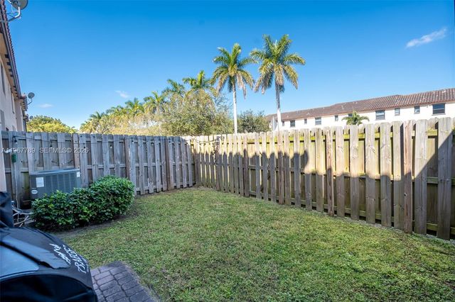 11453 SW 251st St, Homestead, FL 33032