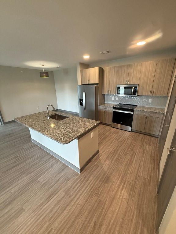 17448 N Eldridge Parkway 7202, Tomball, TX 77377