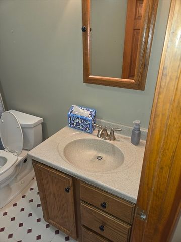 1451-1453 Carew St, Springfield, MA 01104