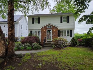 1451-1453 Carew St, Springfield, MA 01104