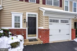 5 CREEK VIEW CT #, Telford, PA 18969