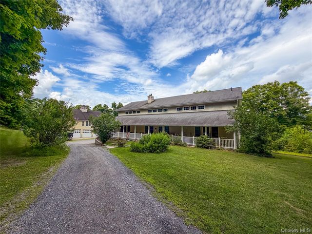 912-918 Hollow Road, Clinton Corners, NY 12514