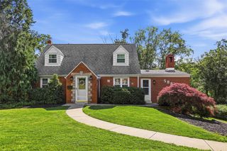 5887 Wilson Dr, Bethel Park, PA 15102