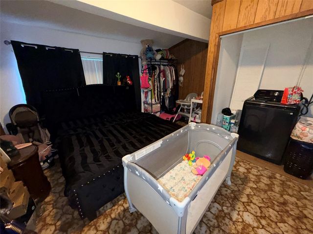 8900 NW 26th Pl, Sunrise, FL 33322