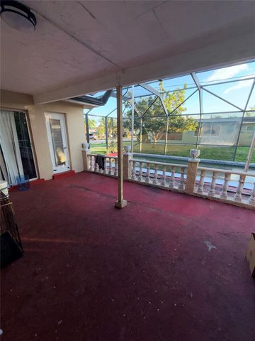 8900 NW 26th Pl, Sunrise, FL 33322