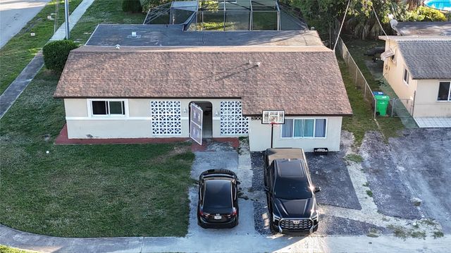 8900 NW 26th Pl, Sunrise, FL 33322