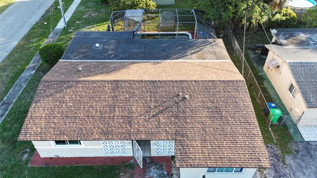 8900 NW 26th Pl, Sunrise, FL 33322