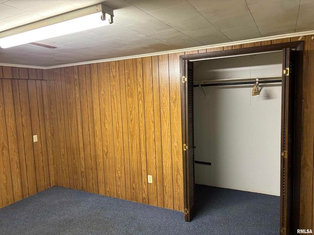 402 SHERIDAN Road, Pekin, IL 61554
