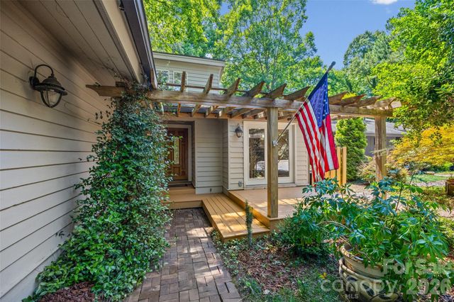 2 Five Oaks Lane 2, Lake Wylie, SC 29710