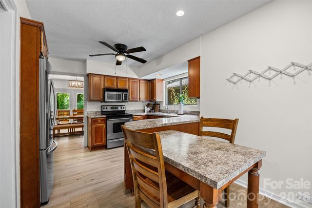 2 Five Oaks Lane 2, Lake Wylie, SC 29710