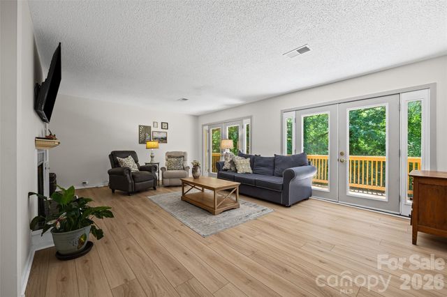 2 Five Oaks Lane 2, Lake Wylie, SC 29710