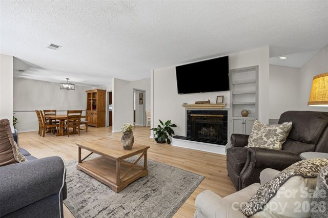 2 Five Oaks Lane 2, Lake Wylie, SC 29710