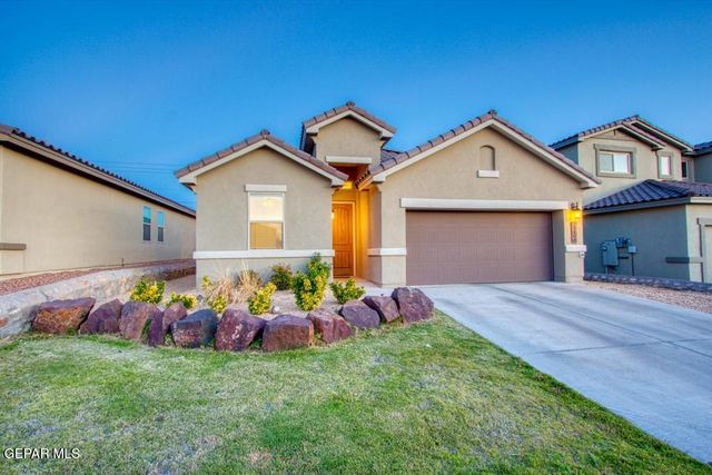 12404 CHAMBERLAIN Drive, Horizon City, TX 79928