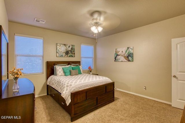 12404 CHAMBERLAIN Drive, Horizon City, TX 79928