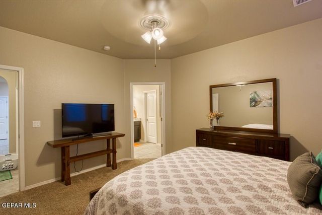 12404 CHAMBERLAIN Drive, Horizon City, TX 79928