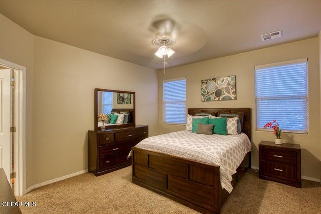 12404 CHAMBERLAIN Drive, Horizon City, TX 79928