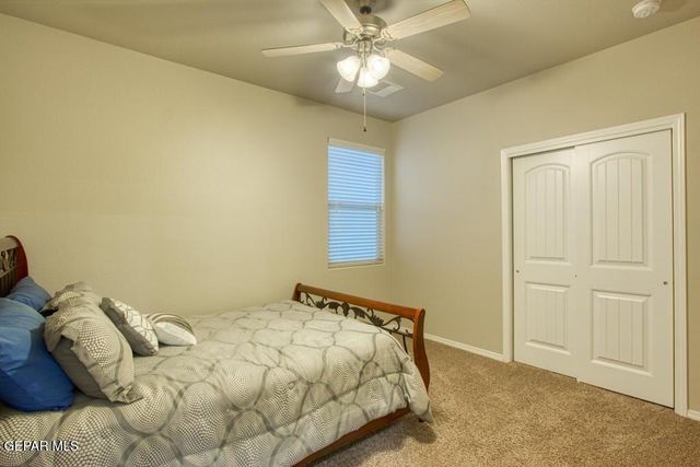 12404 CHAMBERLAIN Drive, Horizon City, TX 79928