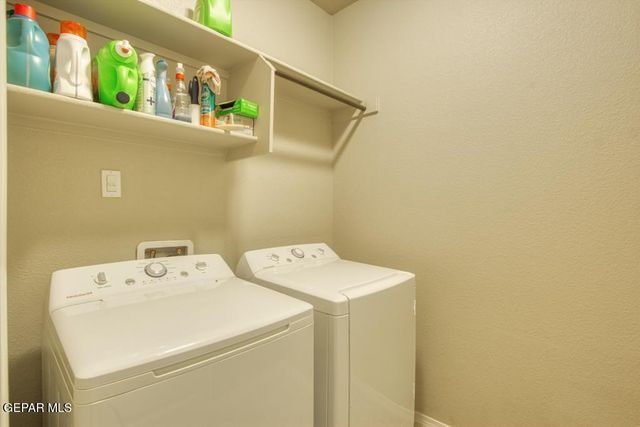 12404 CHAMBERLAIN Drive, Horizon City, TX 79928