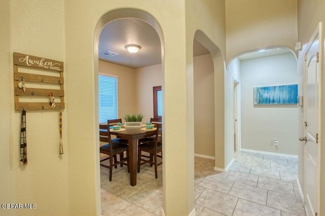 12404 CHAMBERLAIN Drive, Horizon City, TX 79928