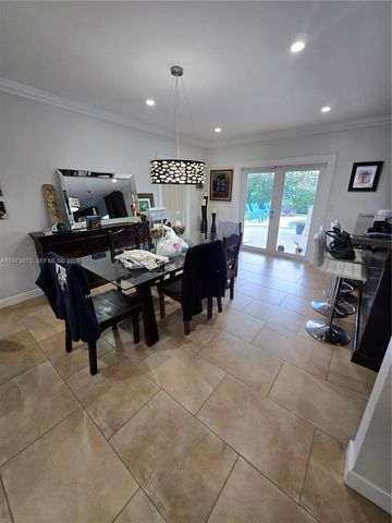 8620 SW 85th Ave, Miami, FL 33143