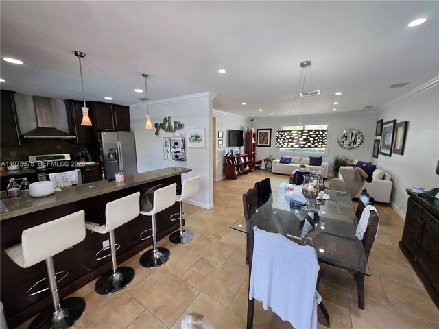 8620 SW 85th Ave, Miami, FL 33143