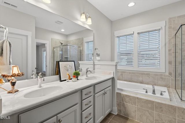 93 Quarter Gate Trace, Chapel Hill, NC 27516