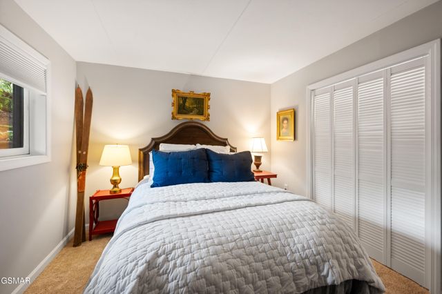 221 Woodland Road, Gatlinburg, TN 37738