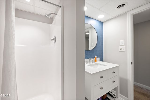 221 Woodland Road, Gatlinburg, TN 37738