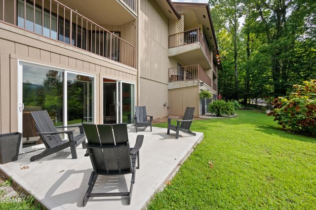 221 Woodland Road, Gatlinburg, TN 37738