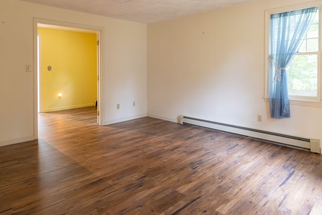 15 Hannan Ridge Rd, Haverhill, MA 01832