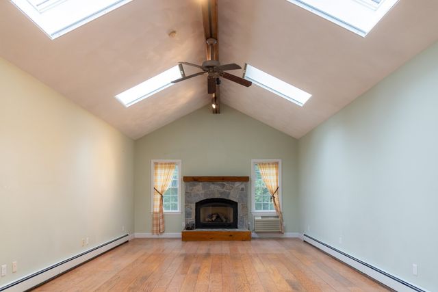 15 Hannan Ridge Rd, Haverhill, MA 01832