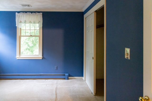 15 Hannan Ridge Rd, Haverhill, MA 01832