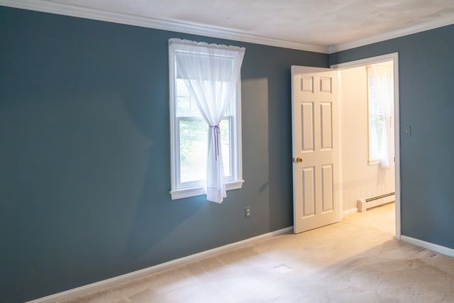 15 Hannan Ridge Rd, Haverhill, MA 01832