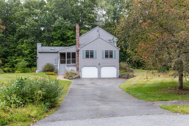 15 Hannan Ridge Rd, Haverhill, MA 01832