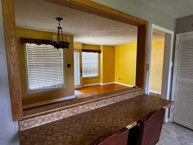 5125 Flagstone Drive, Sansom Park, TX 76114