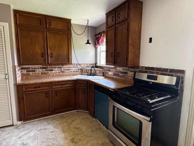 5125 Flagstone Drive, Sansom Park, TX 76114