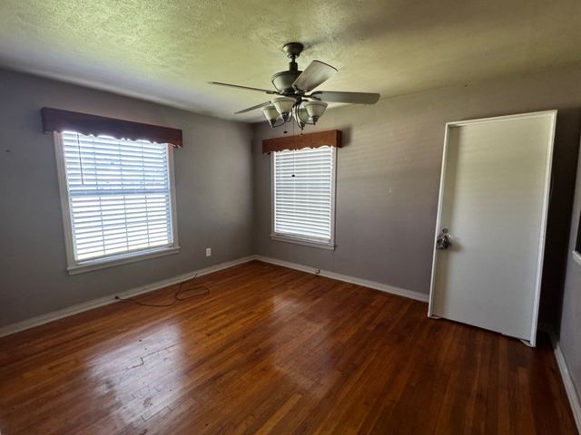 5125 Flagstone Drive, Sansom Park, TX 76114