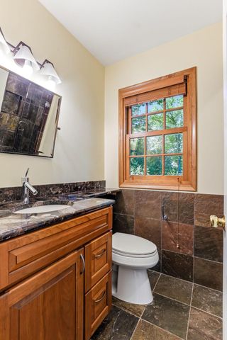 1611 Sumter Avenue N, Golden Valley, MN 55427