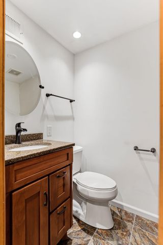 1611 Sumter Avenue N, Golden Valley, MN 55427