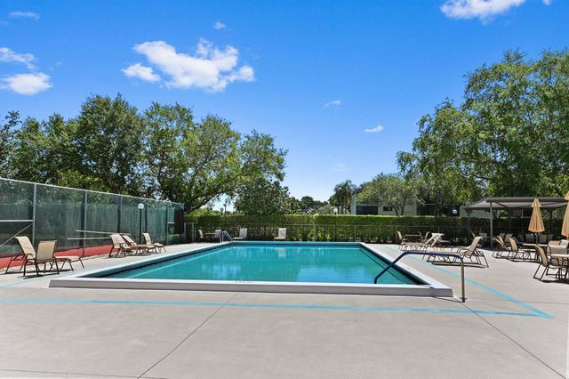 15244 Lakes Of Delray Boulevard 203, Delray Beach, FL 33484