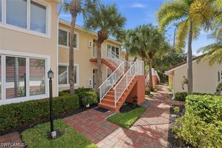 2365 Hidden Lake DR 6, Naples, FL 34112
