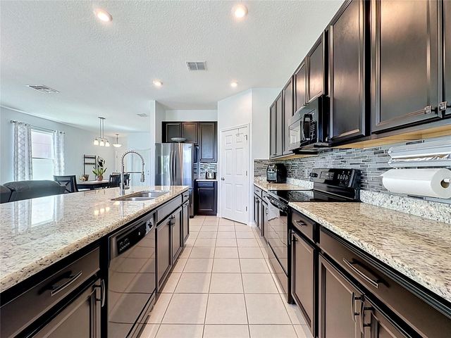 246 ABERDEEN ST, Davenport, FL 33896