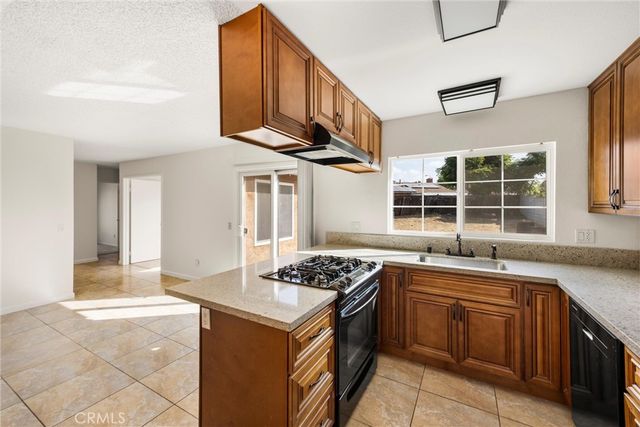 2701 S Whispering Lakes Court, Ontario, CA 91761